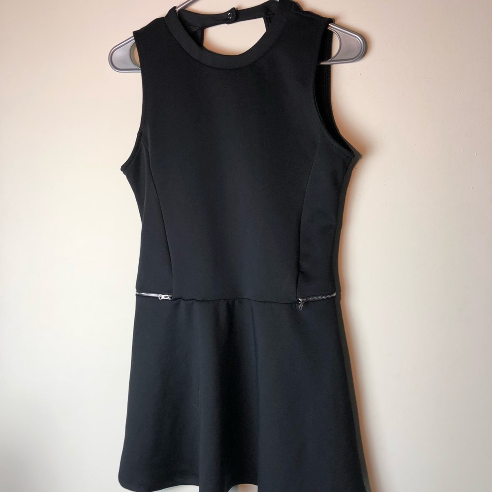 Dex Womens Black Fit and Flare Dress Sleeveless Open Back Side Zippers Small